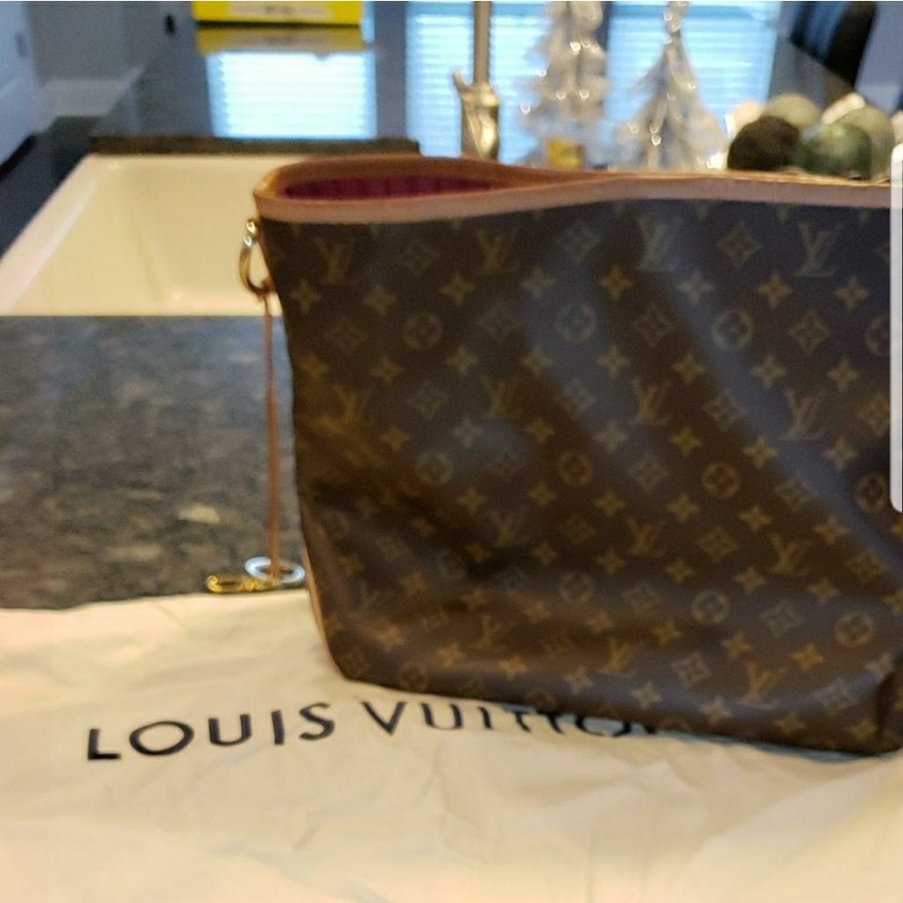 Authentic Louis Vuitton Delightful Monogram Mm Bag